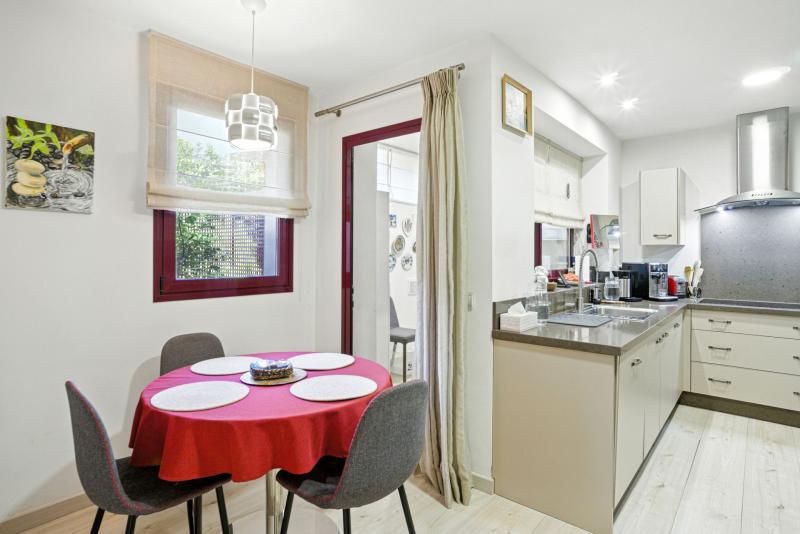 m_4b6017f1a7091dc7ba459f7b7fa99e9e