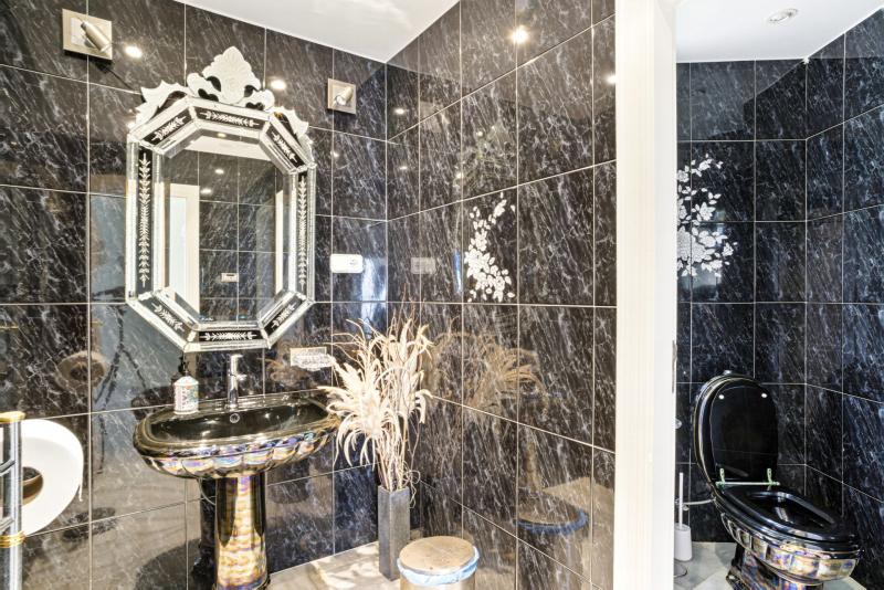 m_67e55c3c492e4cbbb393bc14578e5113