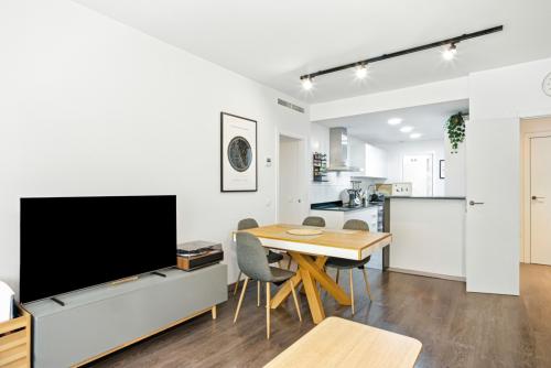 tn_53e4df37583286c4023a61ea69621926