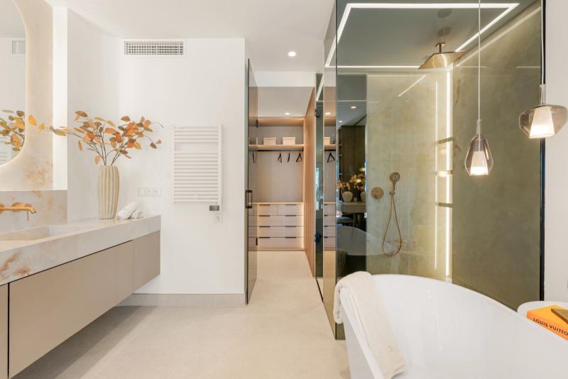 m_96e8fd29e967e7d3125a3255c15e3fee