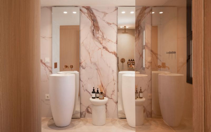 m_7d89172688aa84cb97aa99f29dc9ac5e