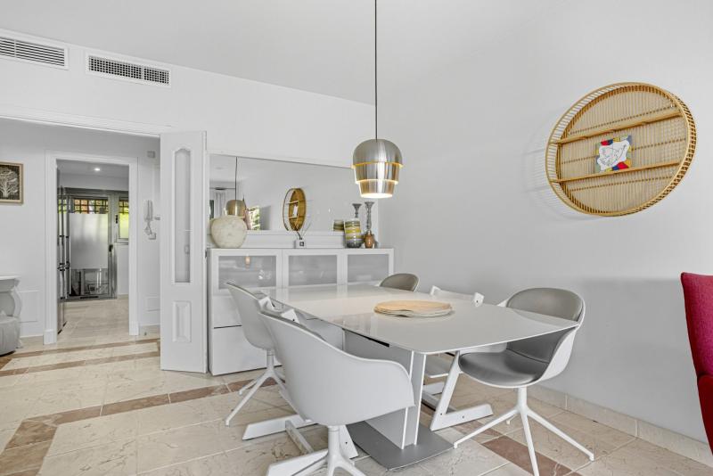 m_c1698bcd1bdb7a321599aa4c08b12b23