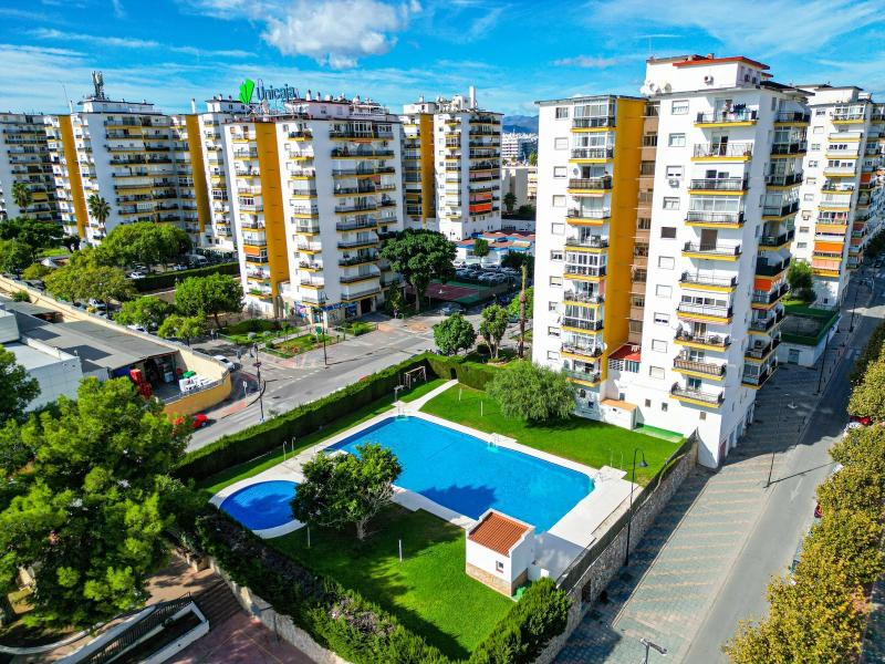 m_resales_15