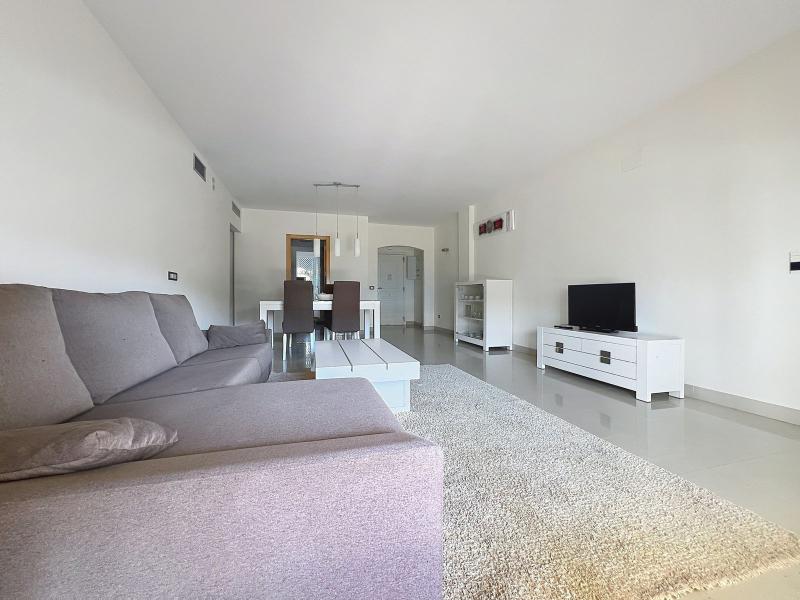 m_resales_5