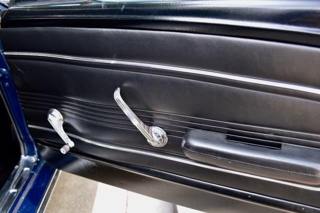 m_ford-mustang-289-coupe-win-brokers00017